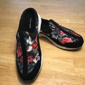 Beautiful easy spirit flower slip on shoes travel time 463
